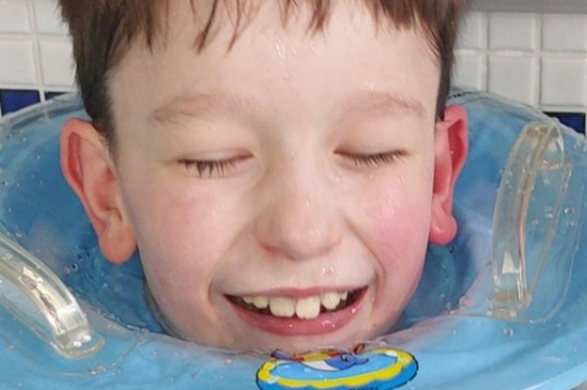 https://images.justgiving.com/image/ee161df5-038f-4056-8648-66d822e493df.jpg