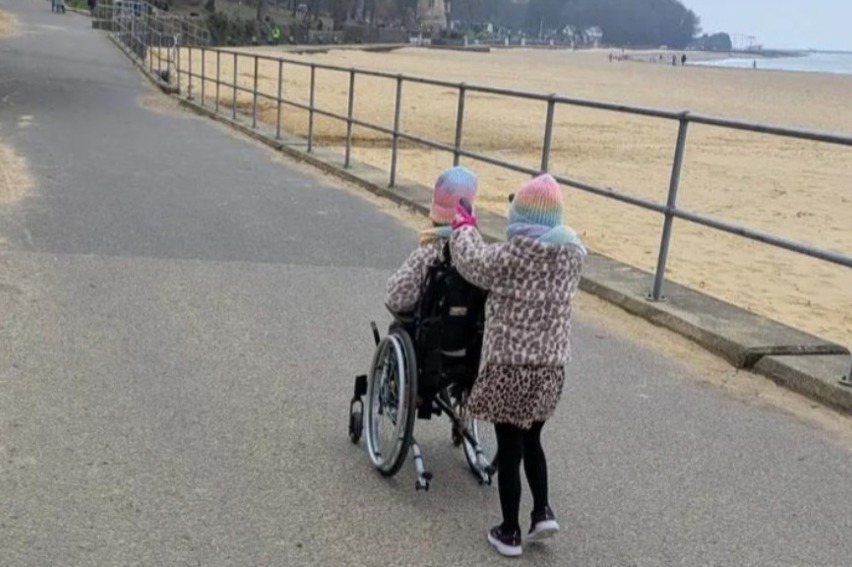 https://images.justgiving.com/image/2b269d40-629f-474b-a4b3-0f7b15f030ab.jpg