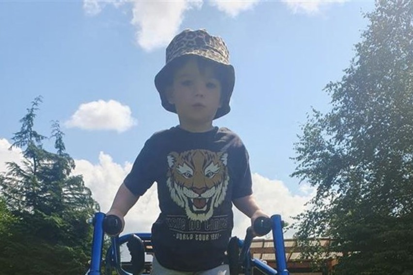https://images.justgiving.com/image/38ccd863-a7a7-4179-9a92-337e91923f63.jpg